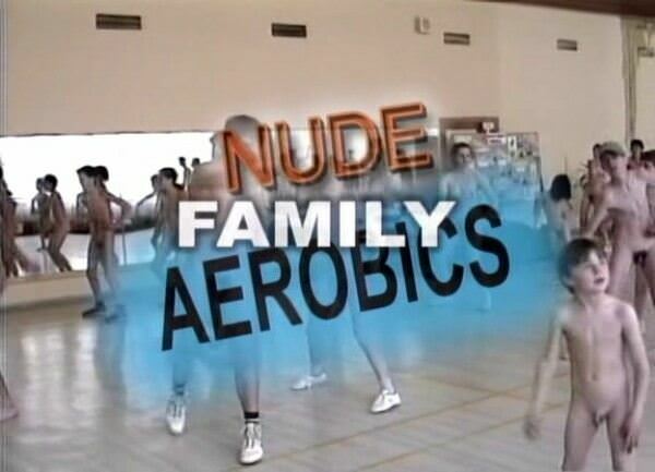 The company of nudists of children and adults is engaged in aerobics | Russianbare