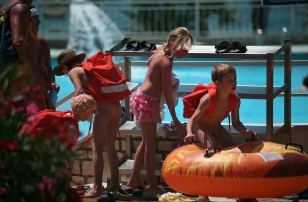 Children nudists in an aquapark | Russianbare