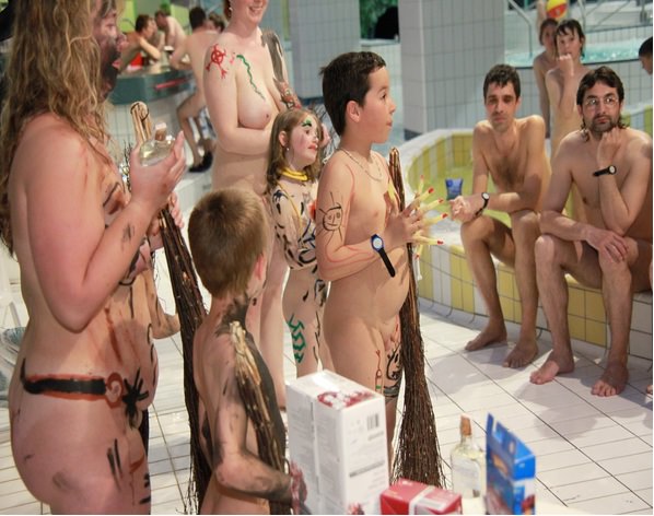 Families of nudists in the pool celebrate Hellouin | Russianbare