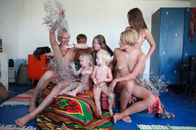 The beautiful world of nudist photo | Russianbare