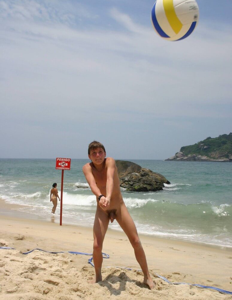 Brazilian val-ball goddess - Naturalness requires openness
