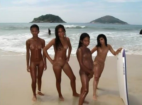 Warm Brazilian Beach Series 2 photo gallery - Nudism helps overcome prejudices and fears