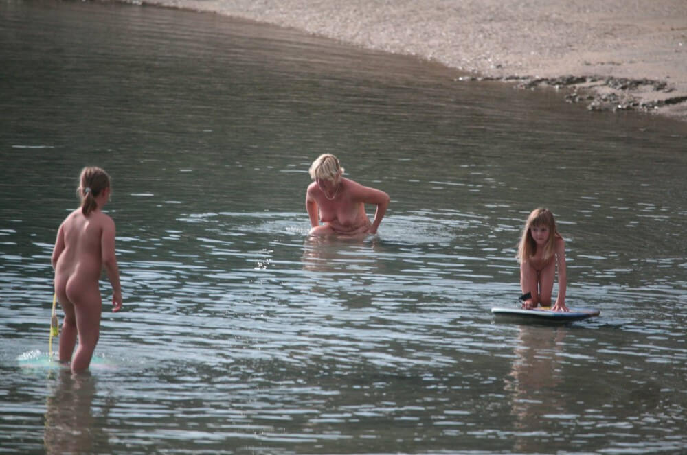 Naturism photo gallery # 14 - The impact of naturism on health