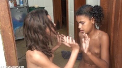 Fun Tropical Activity 1 Full HD video - Living freely and naturally is the dream of naturists