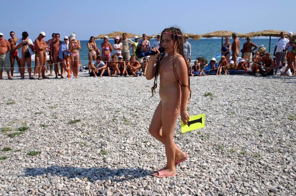 Naturist Mic Speech photos - Events with completely naked people