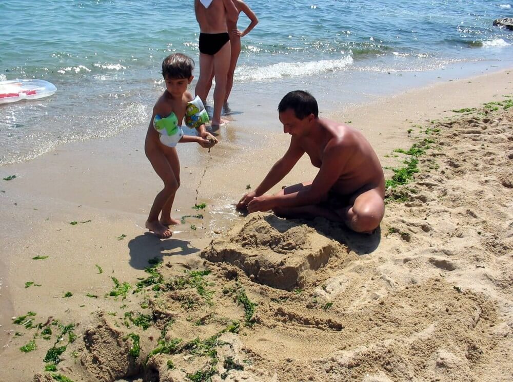 Bulgarian Sandy Paint Over - Only nudism and nothing else