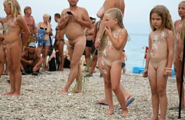 Nudism photo gallery # 1 - She appeared completely naked