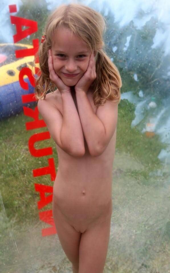 Outdoor nudist photography - A nudist values trust and honesty between people