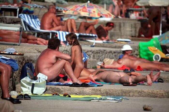 Passing Through Shores photo - Nudity is a natural way to express respect for nature and oneself