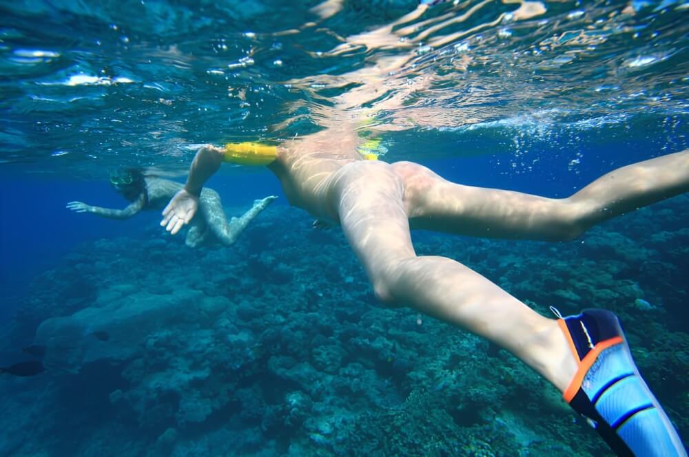 Nudism on the Red Sea photo gallery - Nudity is only possible among people