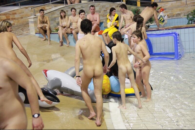 Pool day celebration Big gallery - Pure naturism teaches us to accept ourselves and others without judgment or criticism