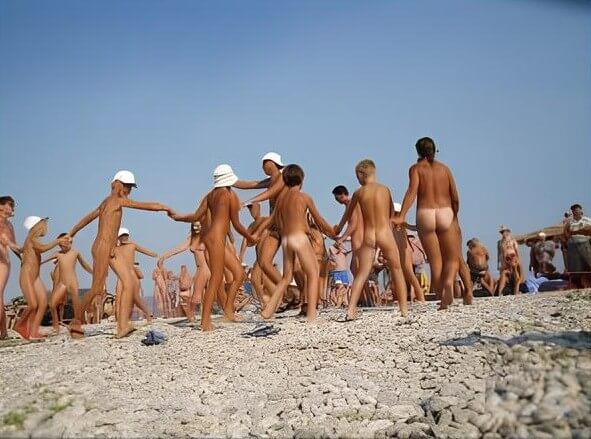 Premium Content # 37 - Simplicity and naturalness are valued in nudism
