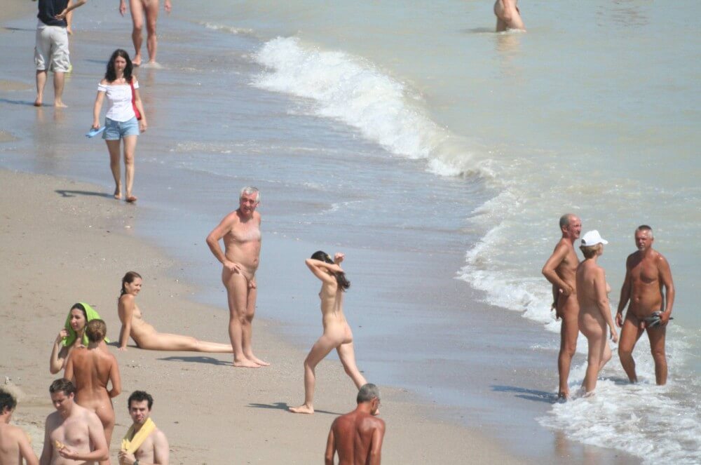Costinesti Beach Groups pics - What Do You Know About the Culture of Nudity