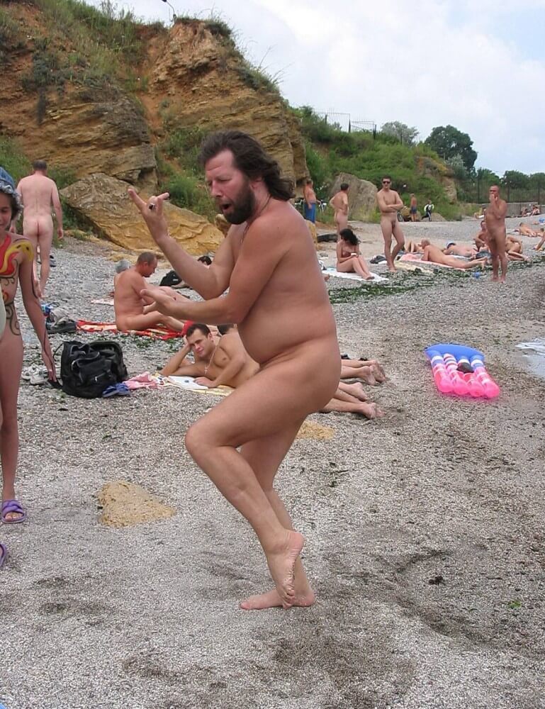 Afternoon Beach Delight pics - Naturism is not a cult