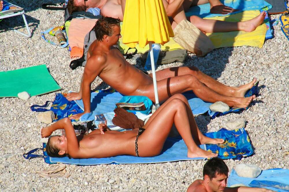 Ula FKK Bikini Couples Day pics - A basic understanding of naturism is necessary