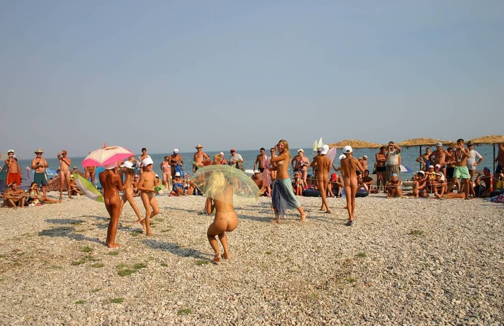 Ribbon and Umbrella Dance pics - Nature provides energy and inspiration for the practice of naturism and nudism