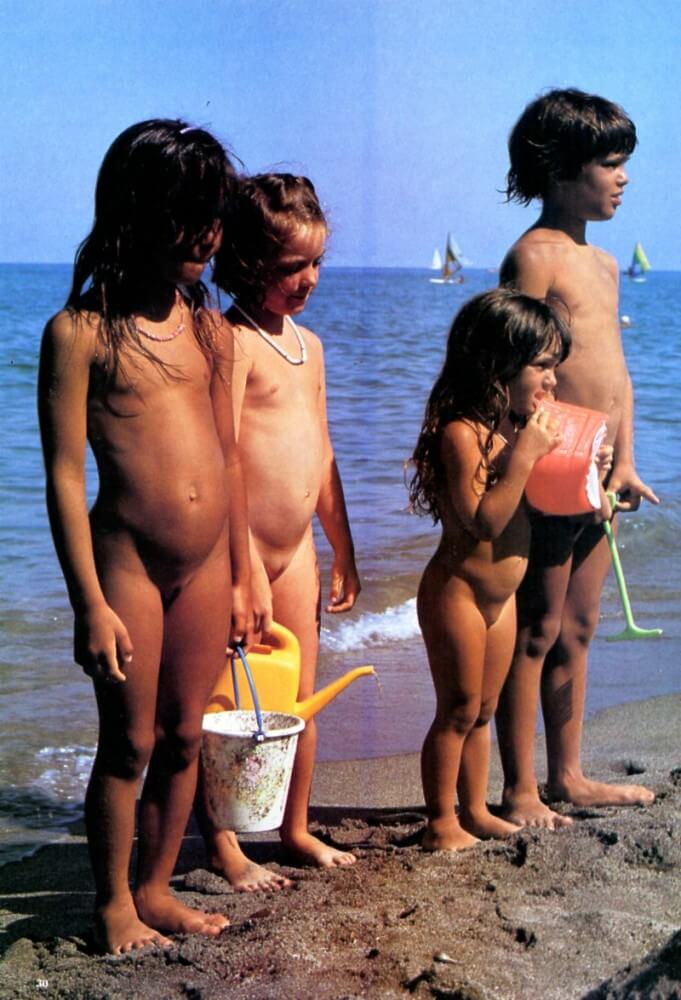Jung und Frei Nr 6 - Supporters of naturism live in harmony with nature