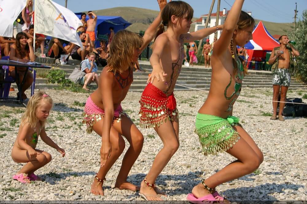 Festival and dancing photos - Nudity is part of natural existence