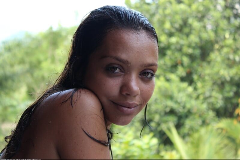Tropical activities 1-25 gallery - Living in harmony with nature as the primary goal of the naturist lifestyle