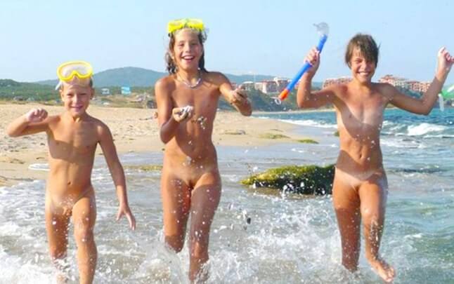 Naturism photo gallery # 27 - Nudity as a natural part of human existence