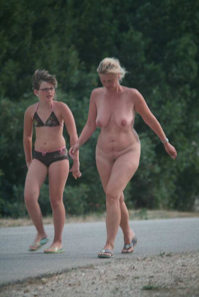 Cove FKK Visitor Grounds pics - In nudism, people are equal to one another