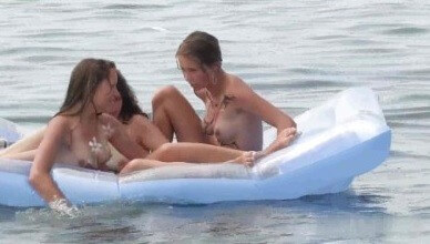 Body Art Nudist Beach 2 video Full HD - Naturism promotes health of mind and body