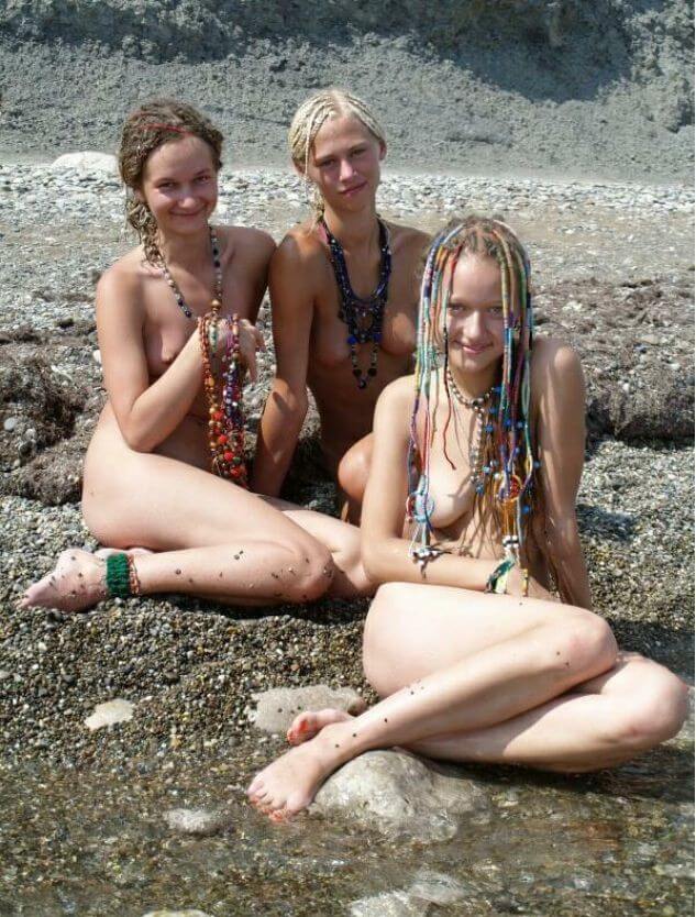 Naturism photo gallery # 49 - Mutual respect as an important part of the naturist community