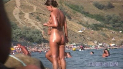 Candid HD Beach adventures Full HD - Human nature in its original form