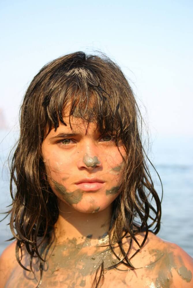 Courageous Naturist Girl pics - Openness to the world and new ideas is an important quality of naturists