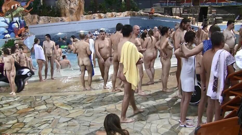 Aquatic park reunion video - The body looks beautiful and natural in its natural, unadorned state
