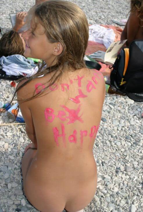 Osez vivre nu… Documentary naturism - Living with joy and ease as part of the naturist and nudist lifestyle