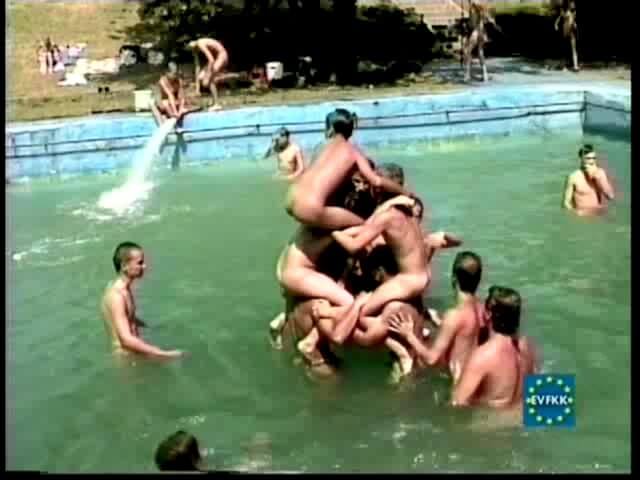 Helios Natura: Athletes of the Sun Eurovid - The practice of nudism fosters trust and honesty